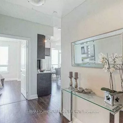 7161, Yonge, Thornhill, Markham