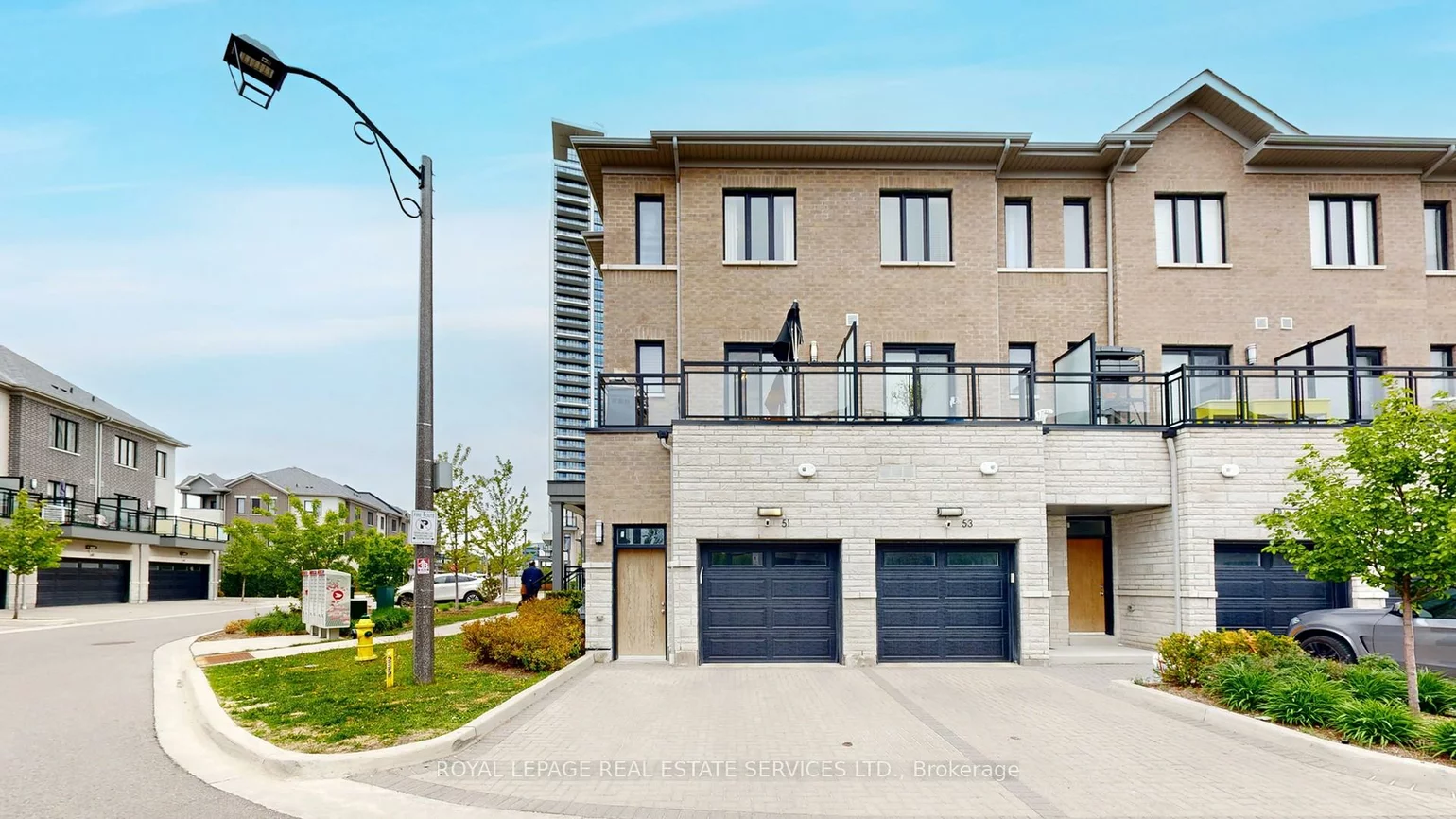 51, Feeney, Commerce Valley, Markham