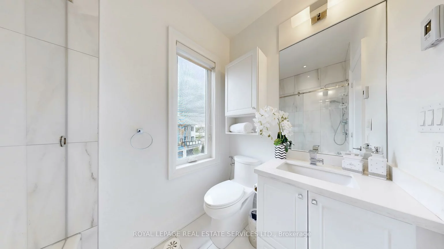51, Feeney, Commerce Valley, Markham