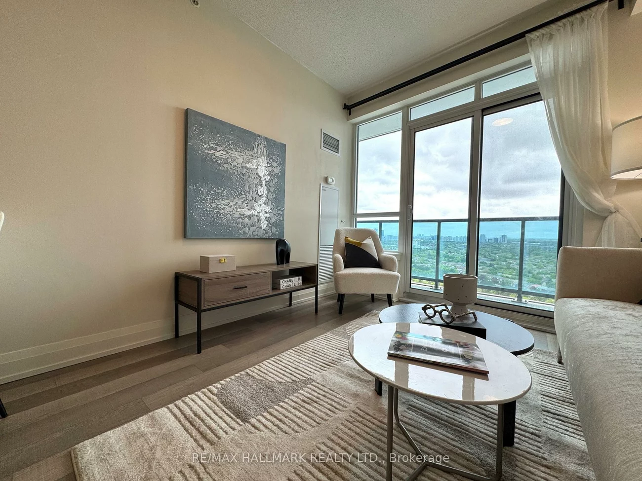 7161, Yonge, Grandview, Markham
