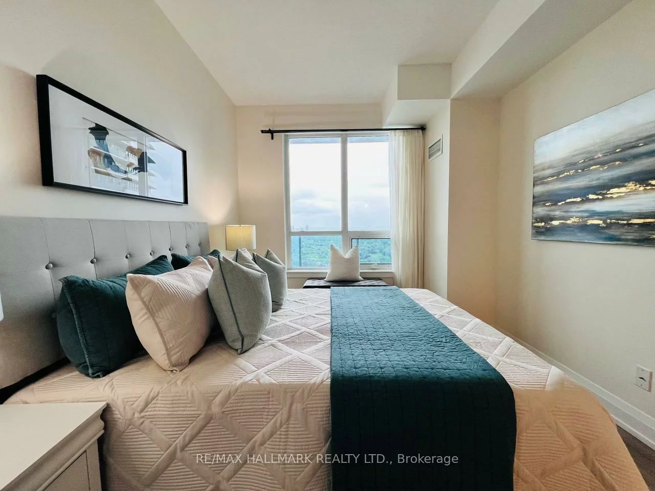 7161, Yonge, Grandview, Markham