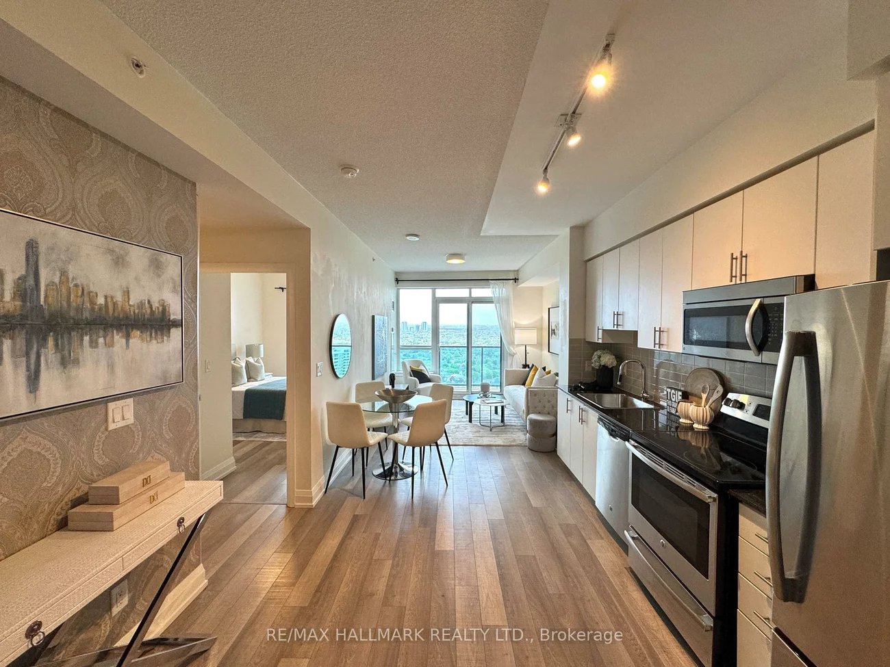 7161, Yonge, Grandview, Markham
