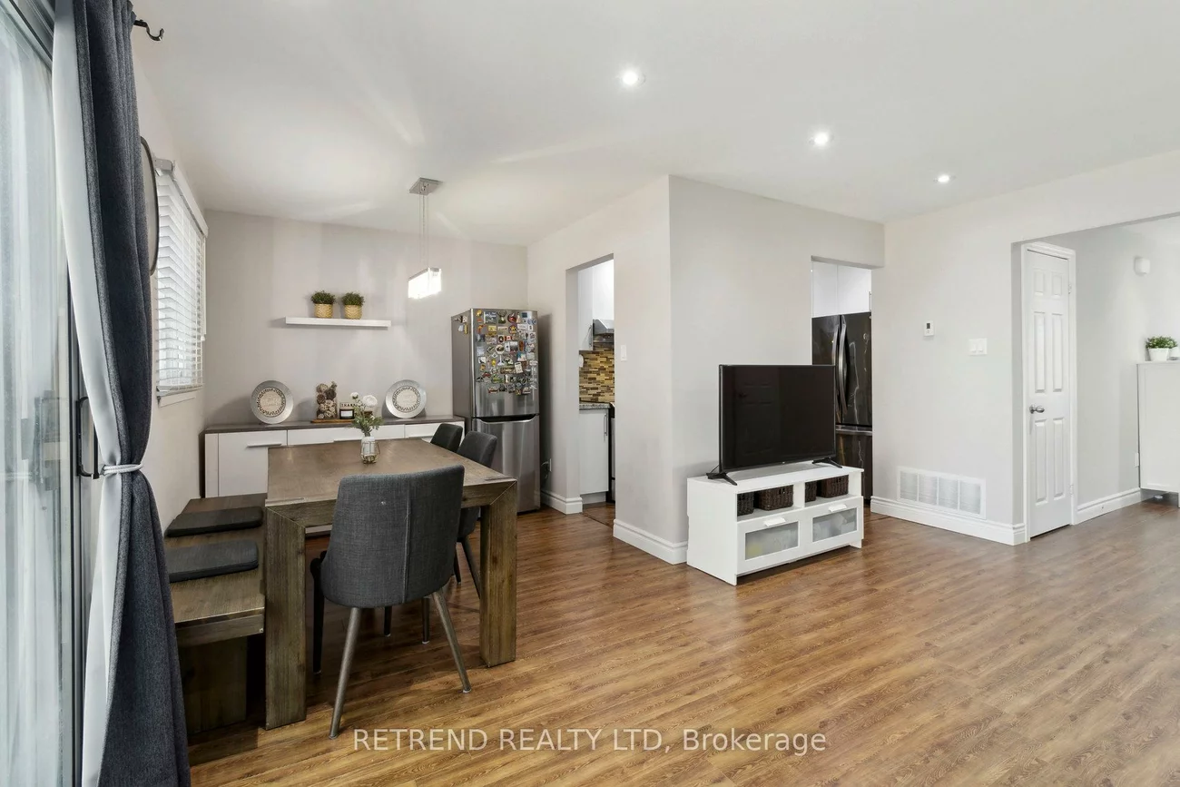 8, Niles, Aileen-Willowbrook, Markham