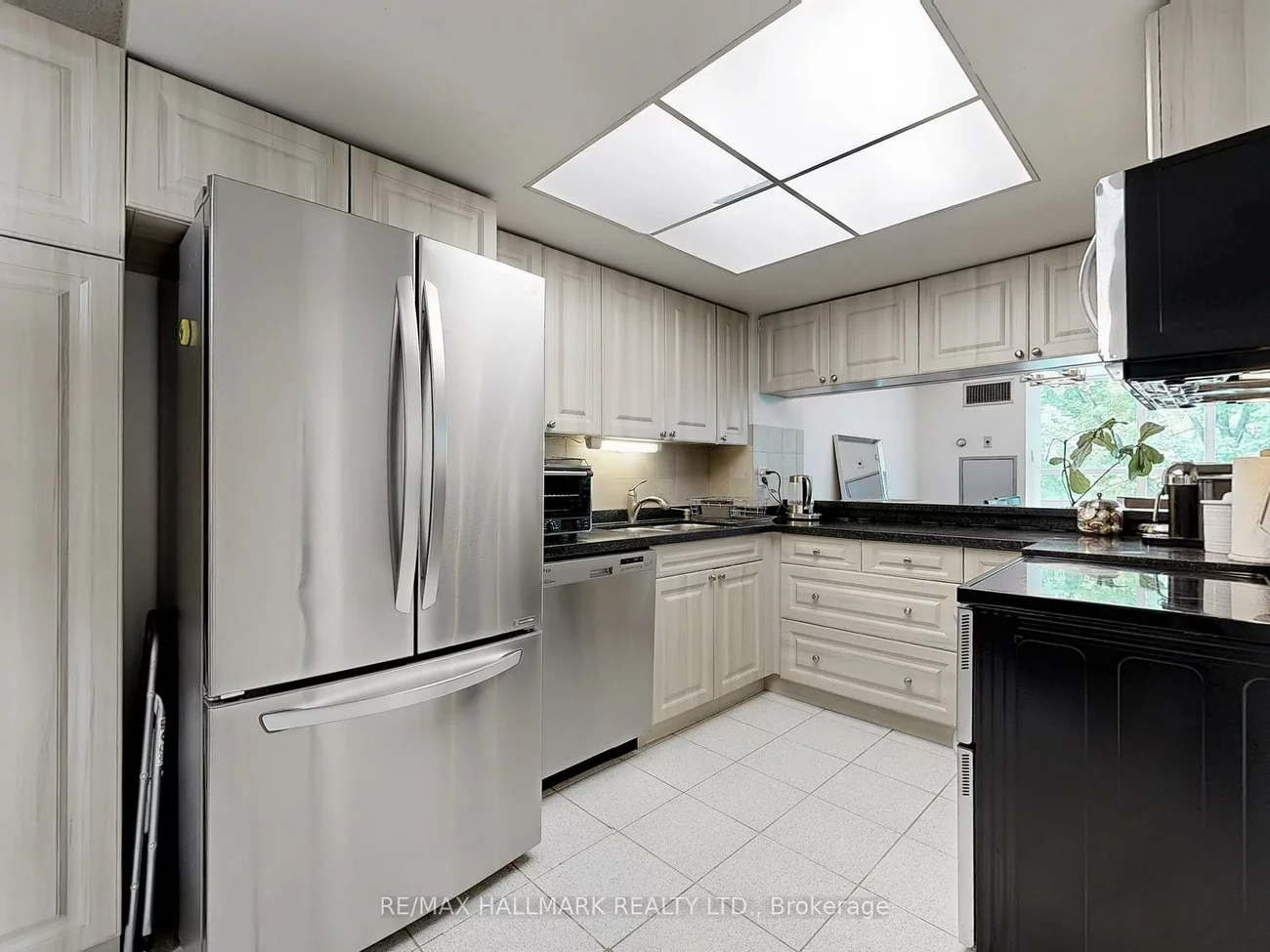 7805, Bayview, Aileen-Willowbrook, Markham