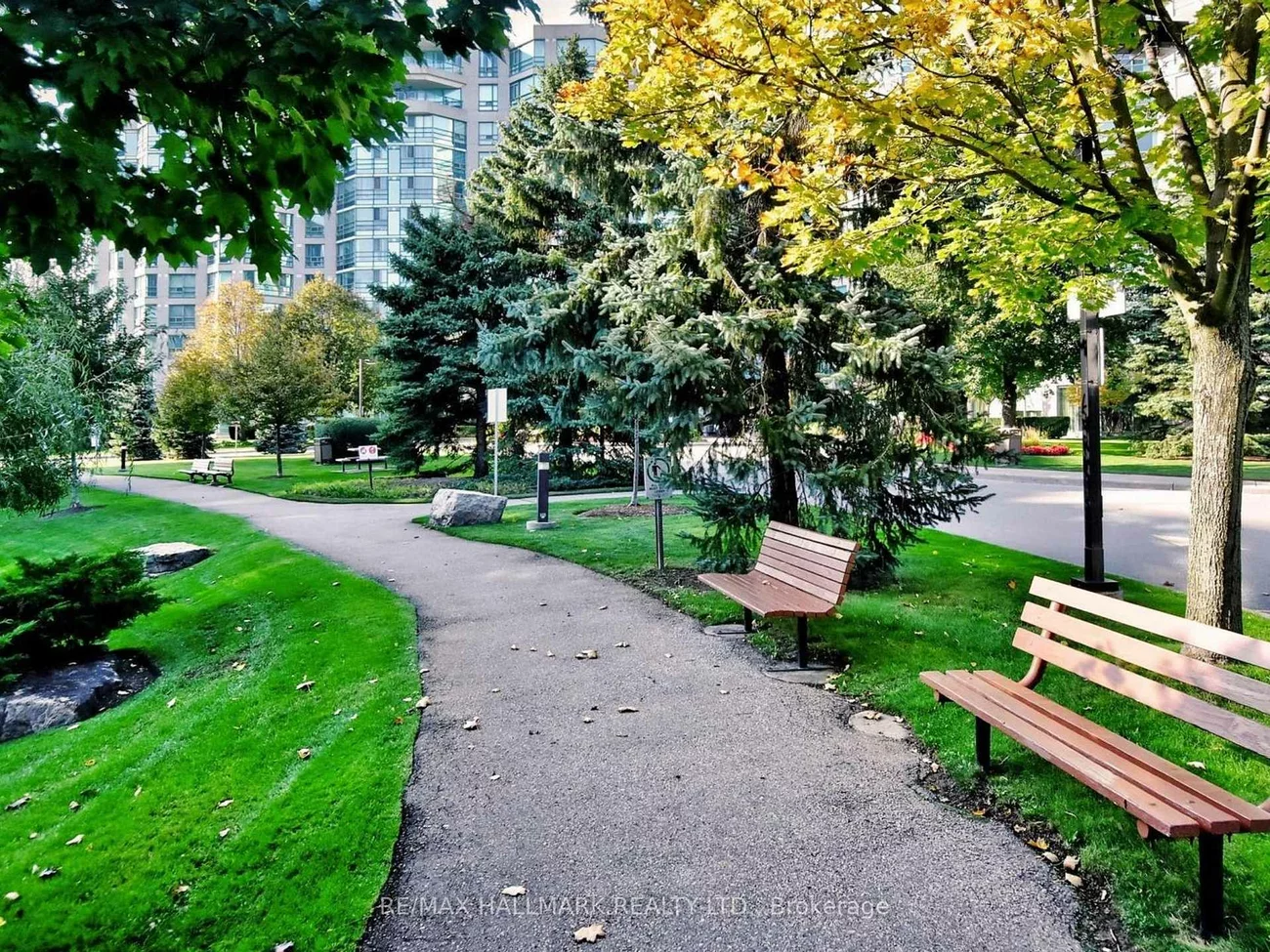 7805, Bayview, Aileen-Willowbrook, Markham