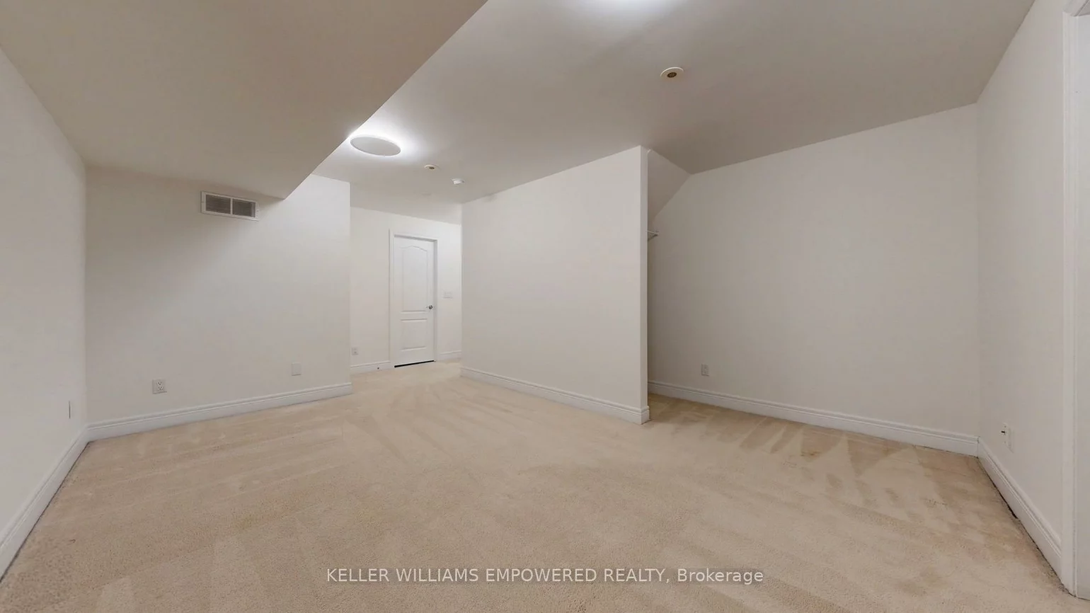 68, Suncrest, Commerce Valley, Markham