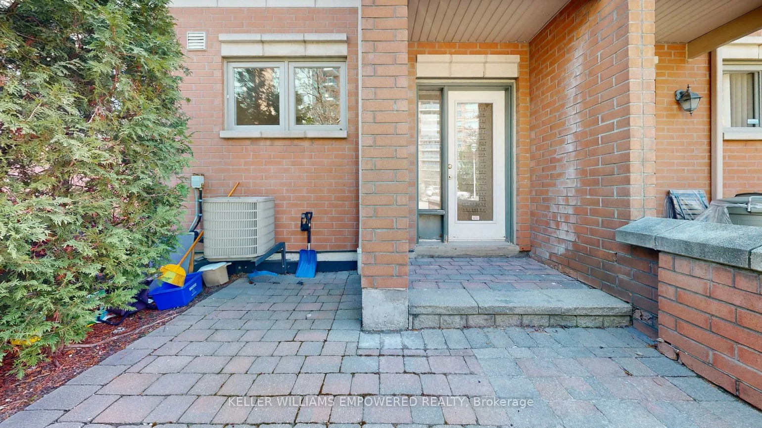 68, Suncrest, Commerce Valley, Markham