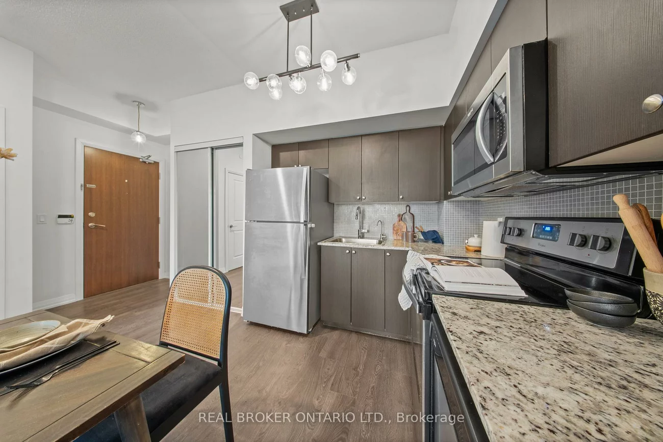 9560, Markham, Wismer, Markham