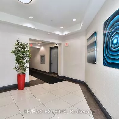 7161, Yonge, Grandview, Markham