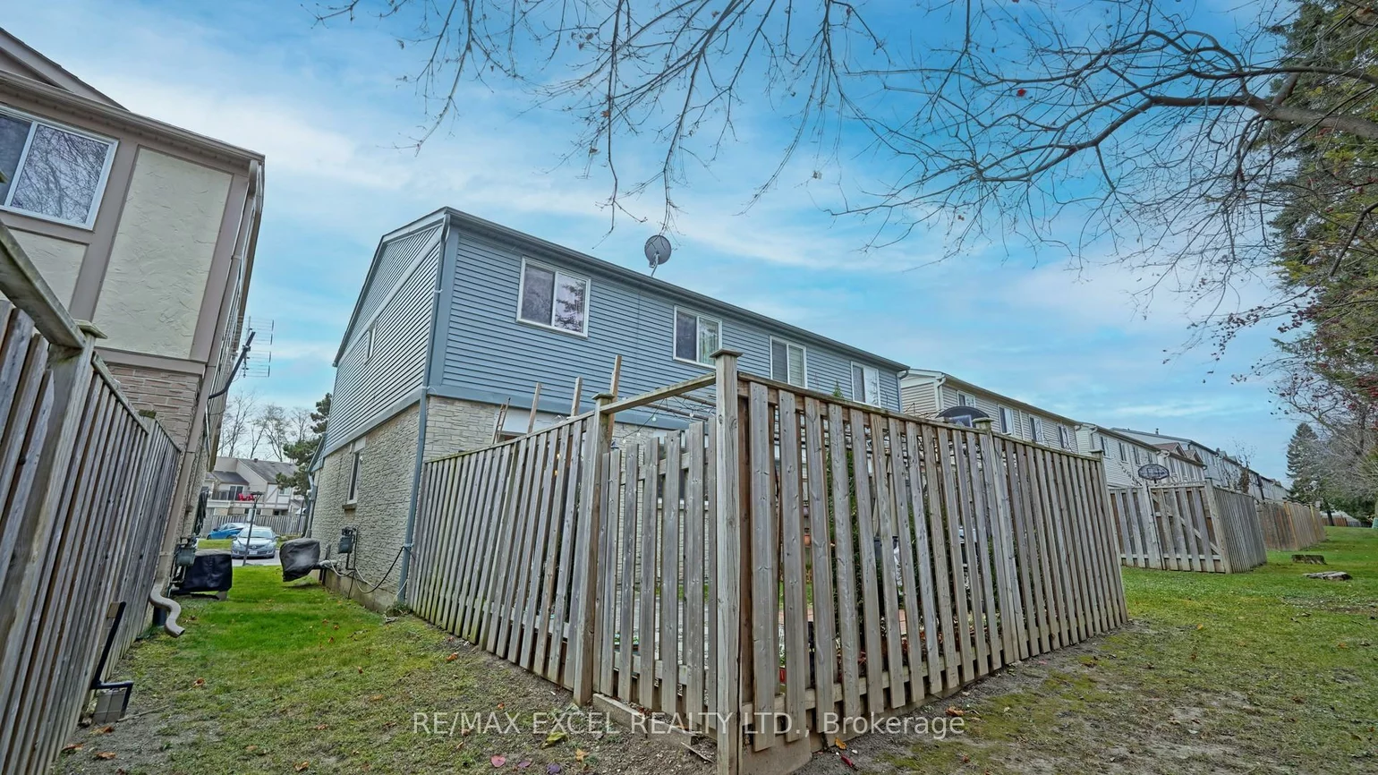 40, New Port, Thornhill, Markham