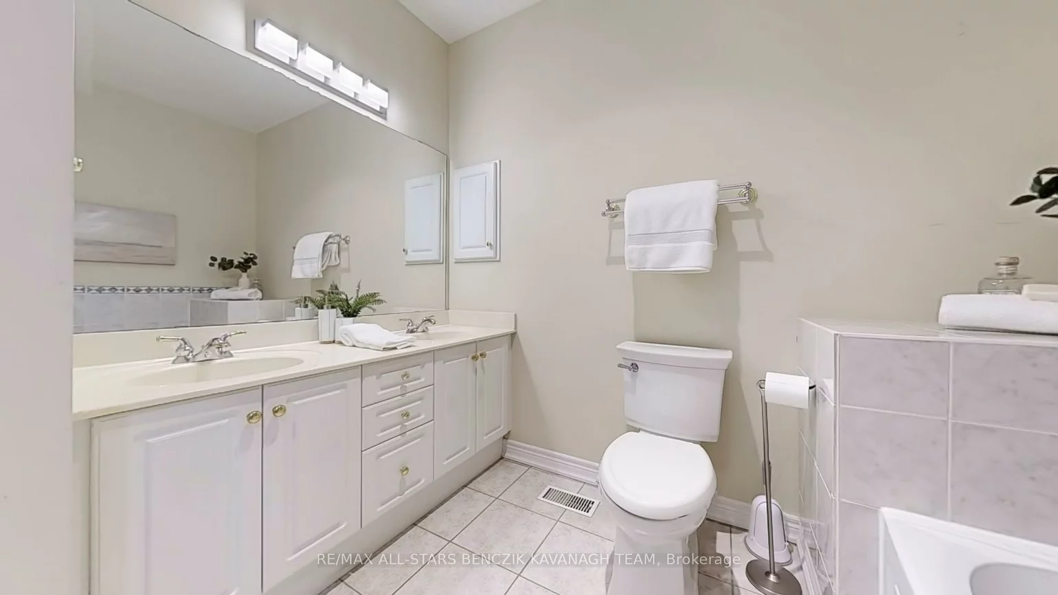 1, Augusta Drive, Greensborough, Markham