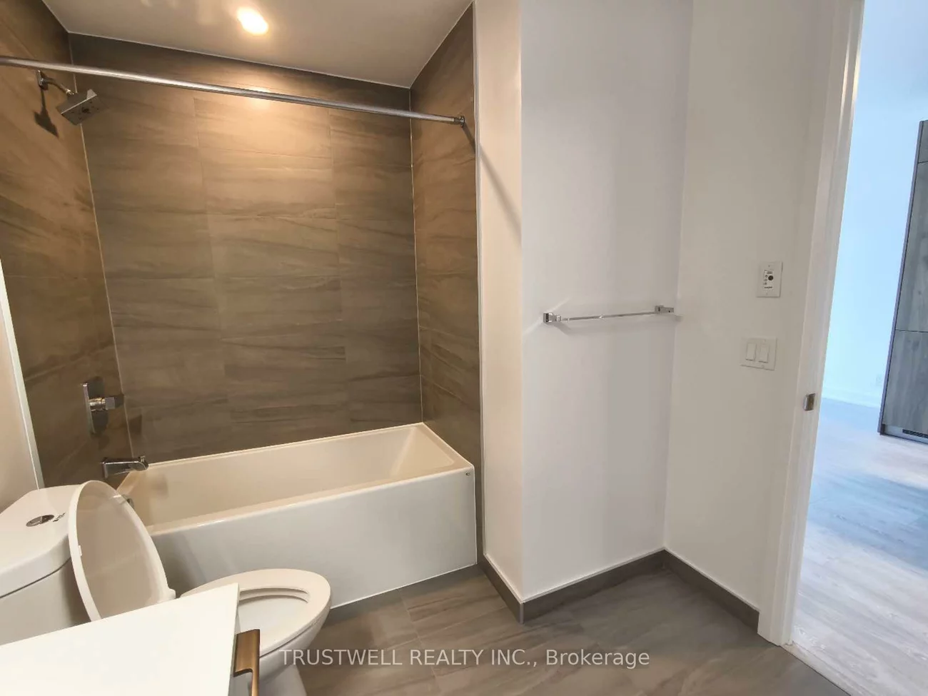 38, Water Walk, Unionville, Markham
