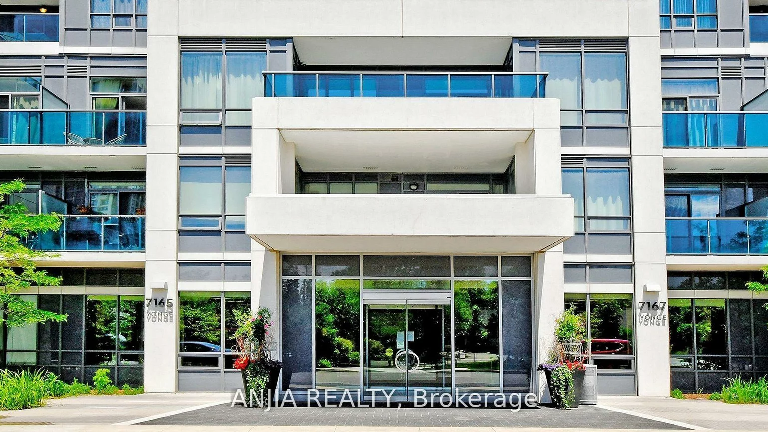 7165, Yonge, Grandview, Markham