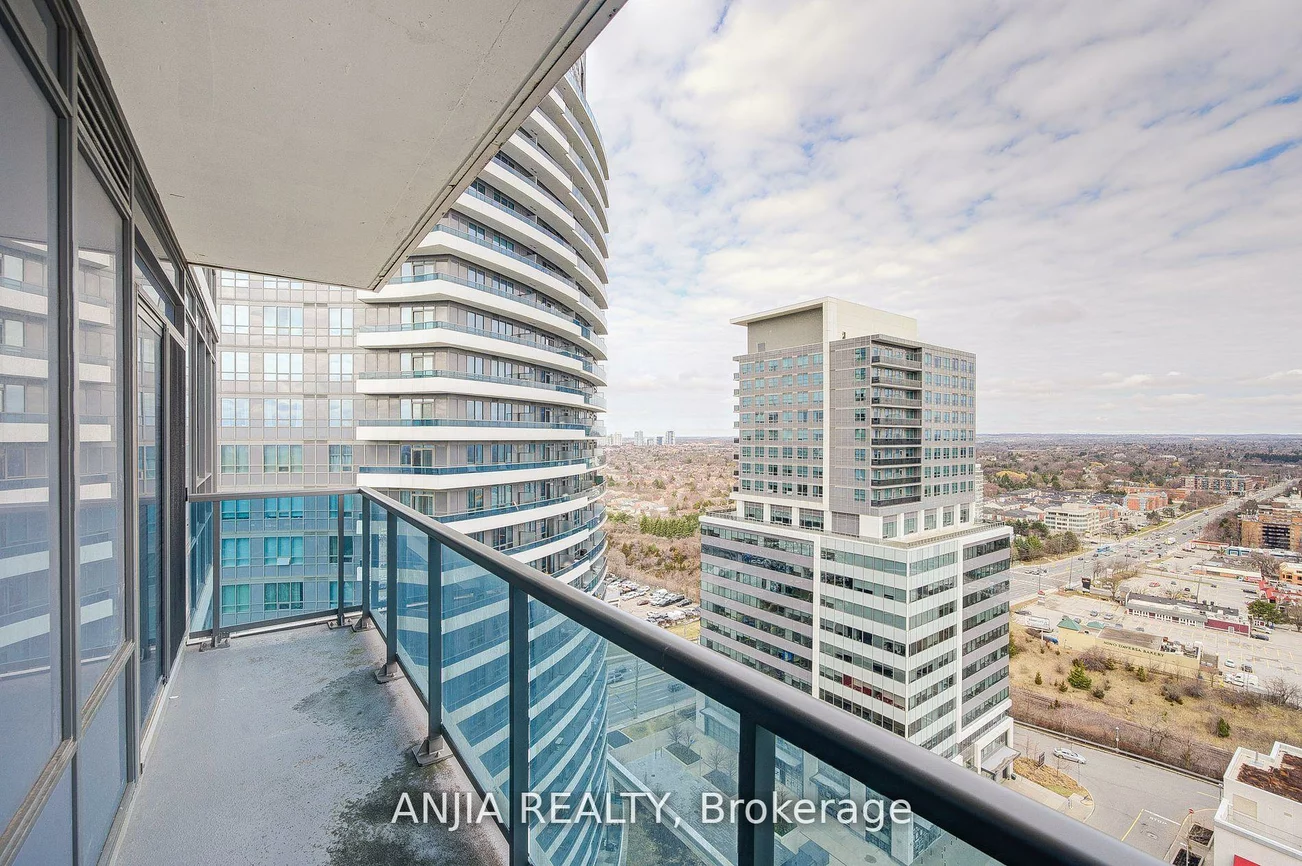 7165, Yonge, Grandview, Markham