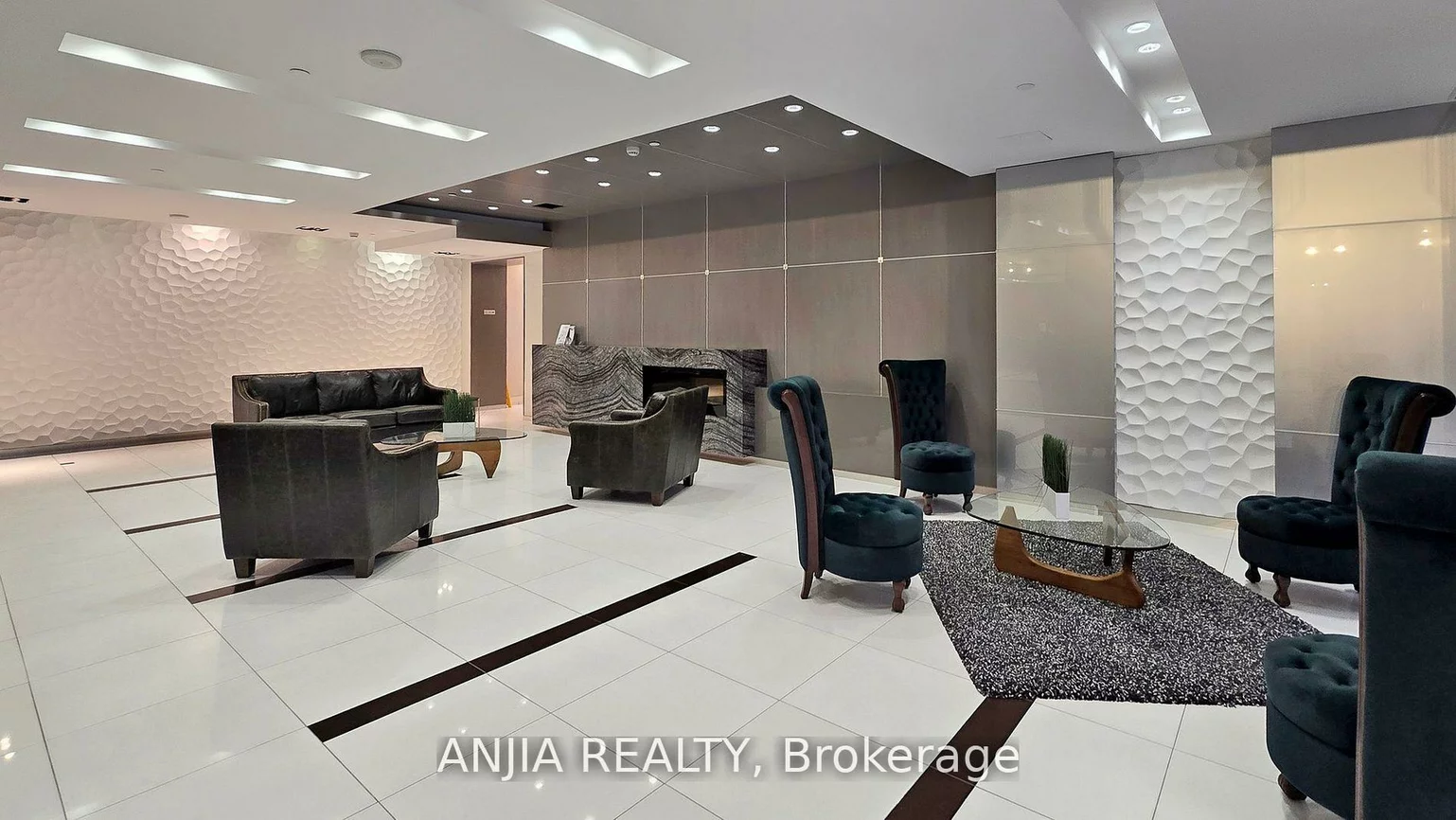 7165, Yonge, Grandview, Markham