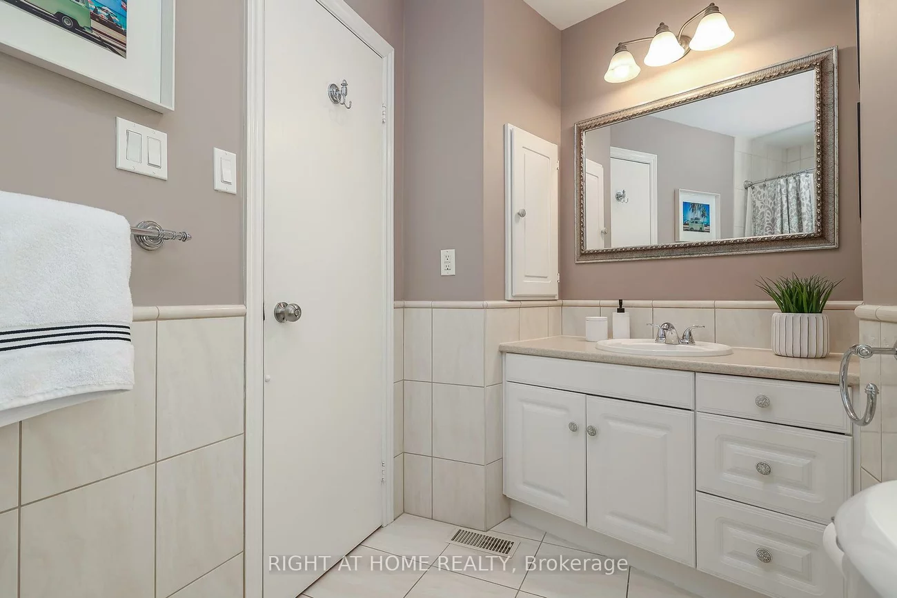 48, Porterfield, Aileen-Willowbrook, Markham