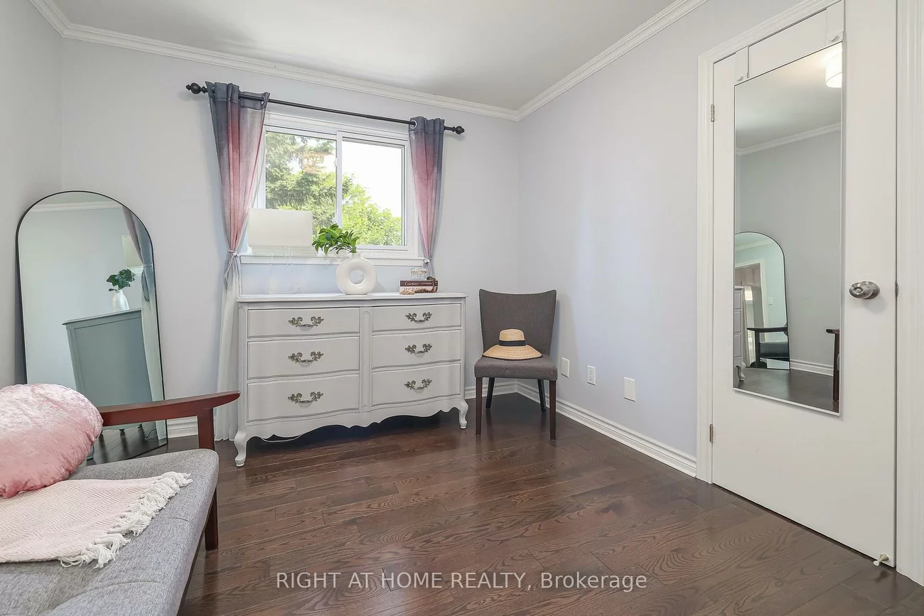 48, Porterfield, Aileen-Willowbrook, Markham