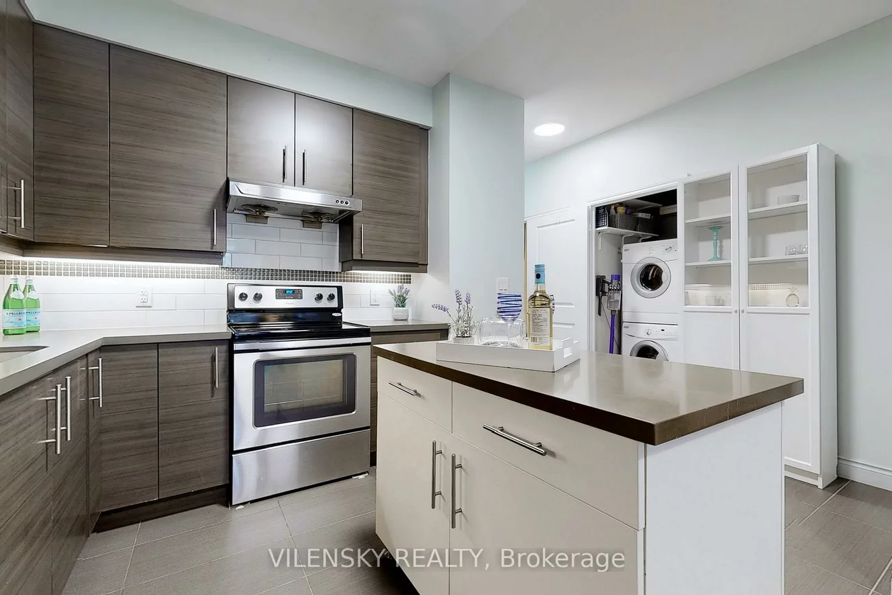 325, South Park, Commerce Valley, Markham