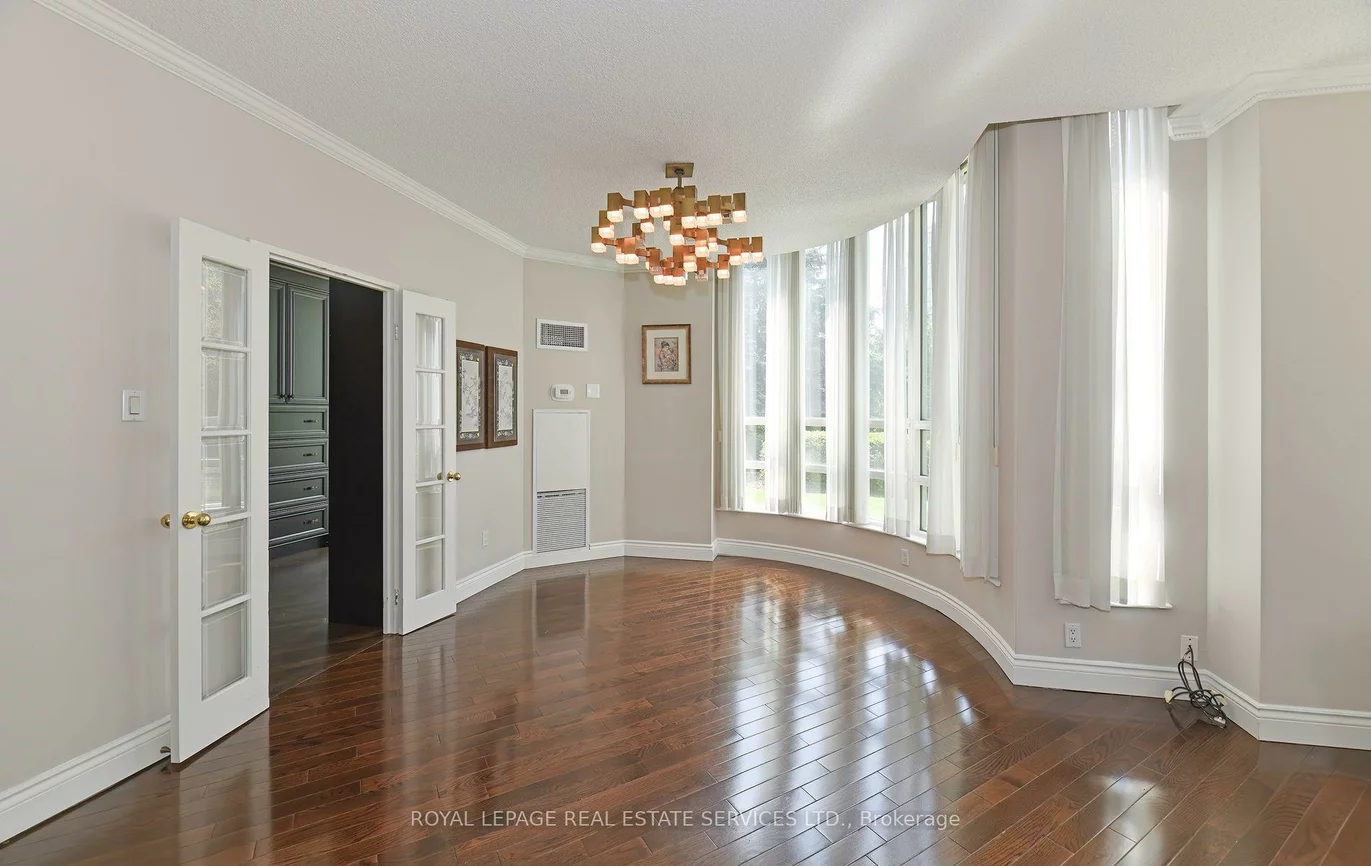 7905, Bayview, Aileen-Willowbrook, Markham