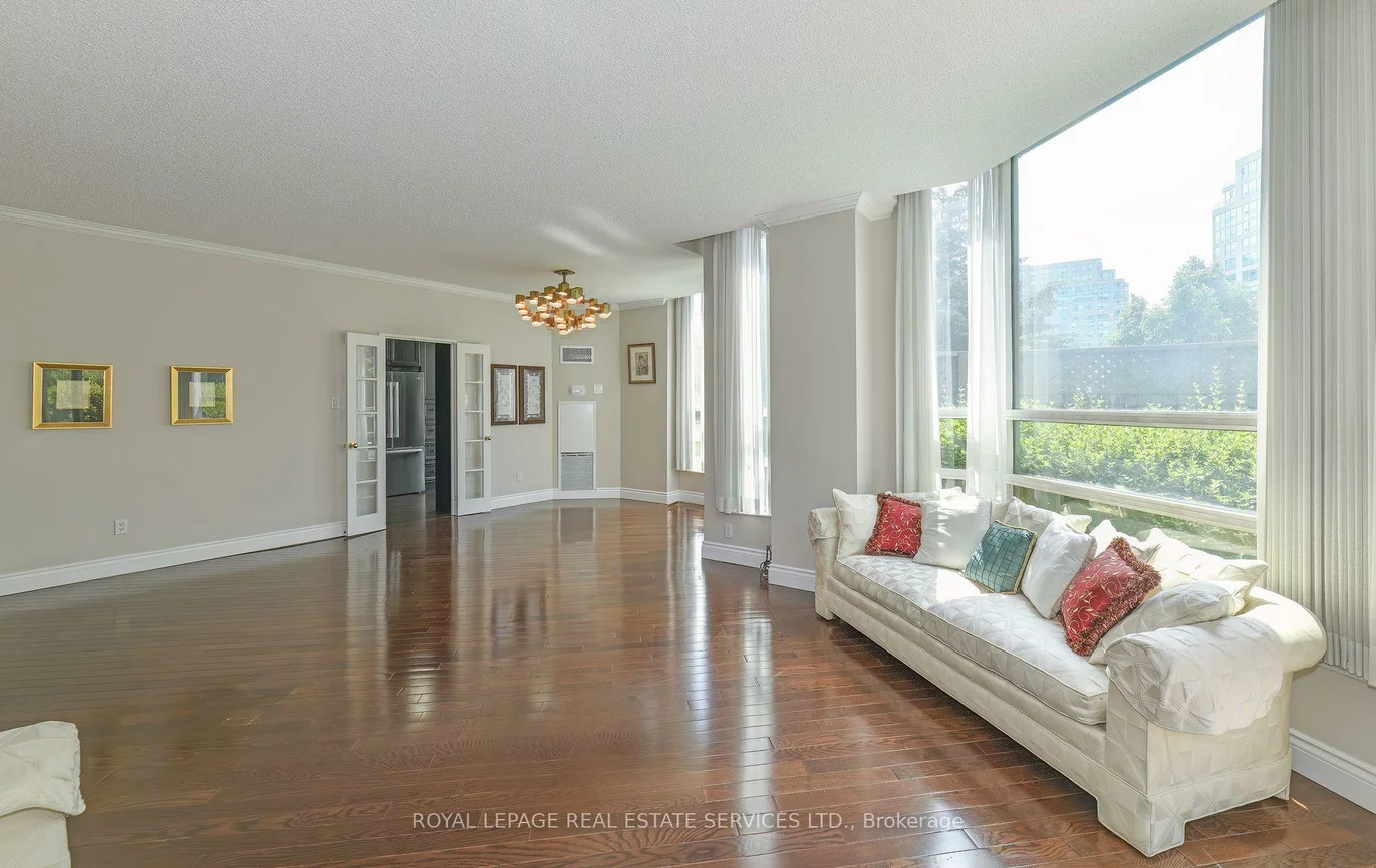 7905, Bayview, Aileen-Willowbrook, Markham