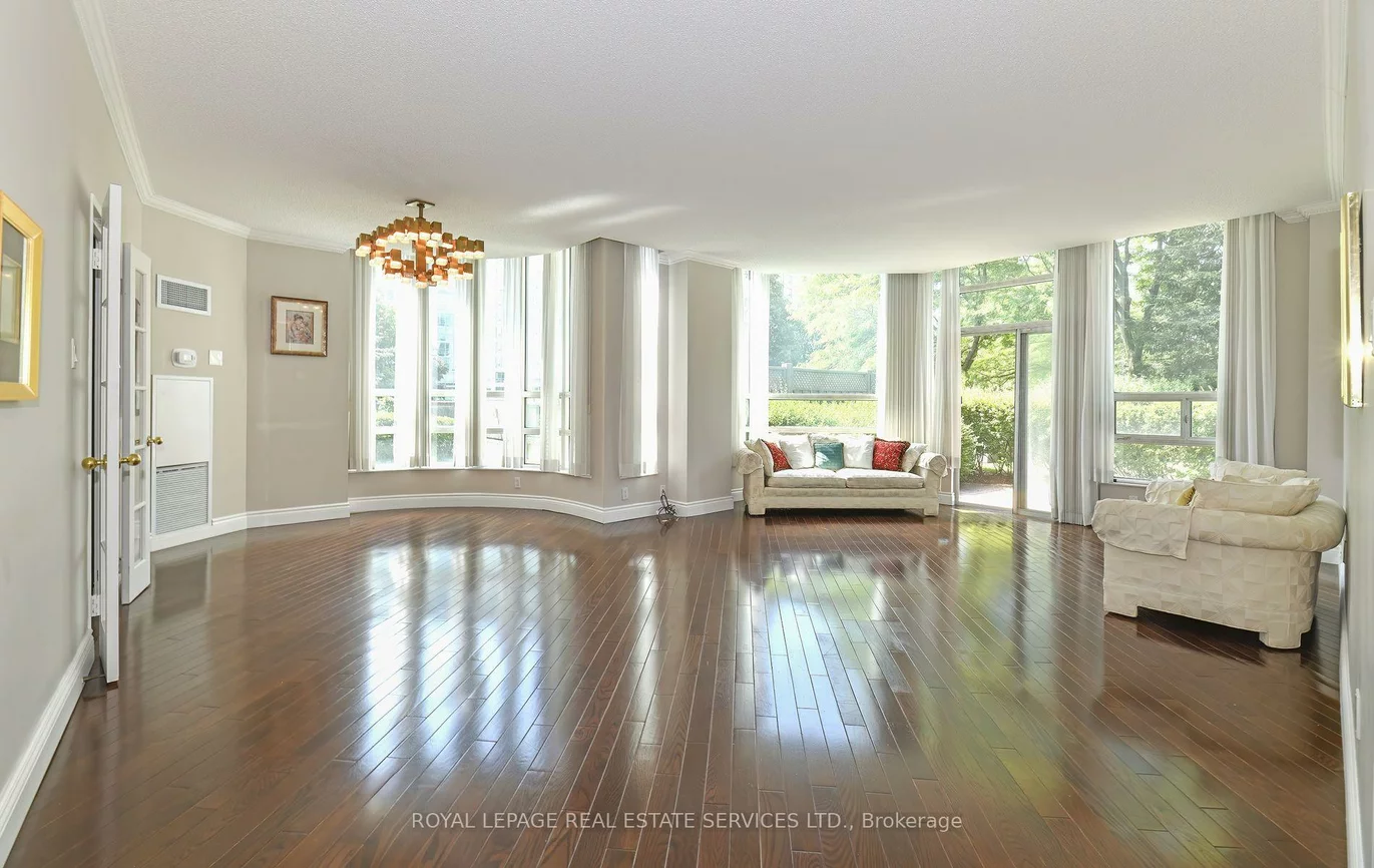 7905, Bayview, Aileen-Willowbrook, Markham