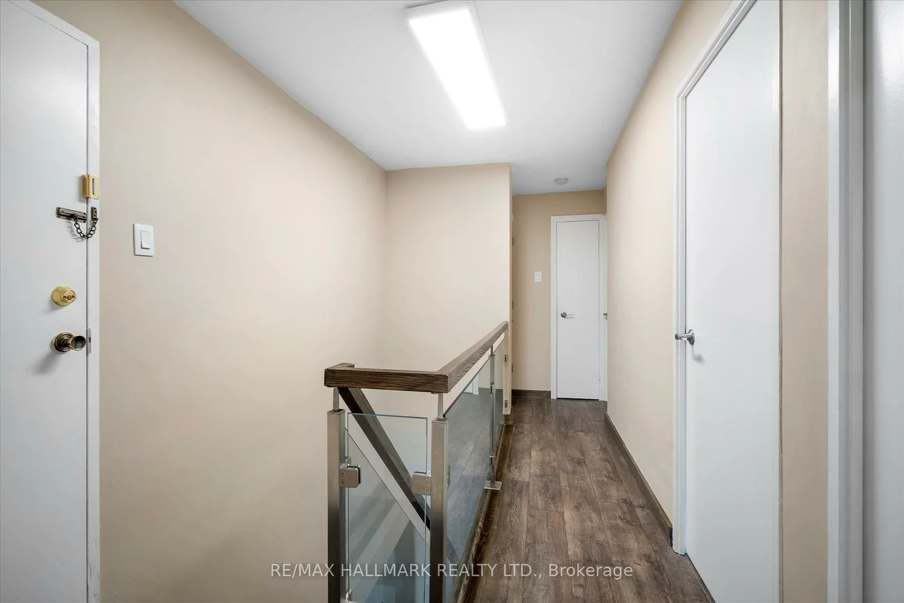 16, Elgin, Thornhill, Markham