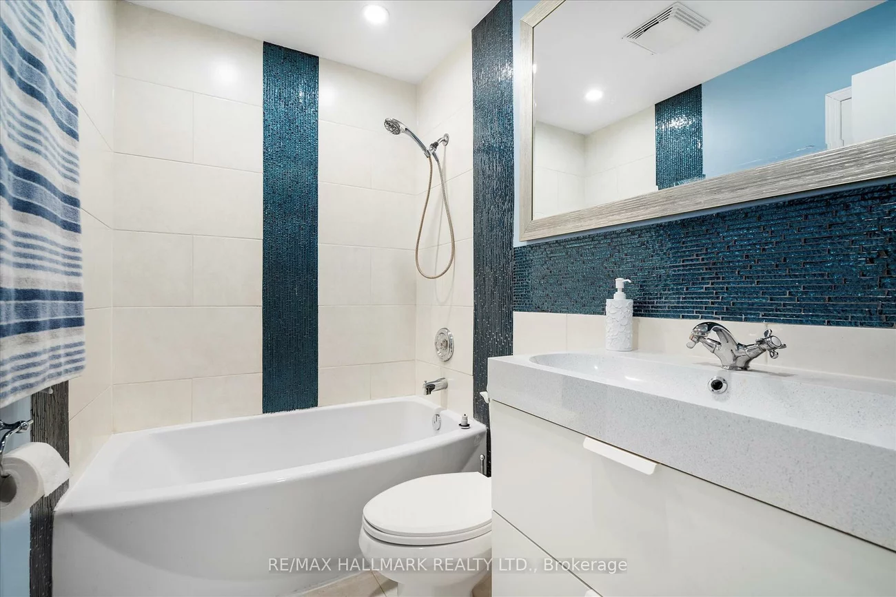 16, Elgin, Thornhill, Markham