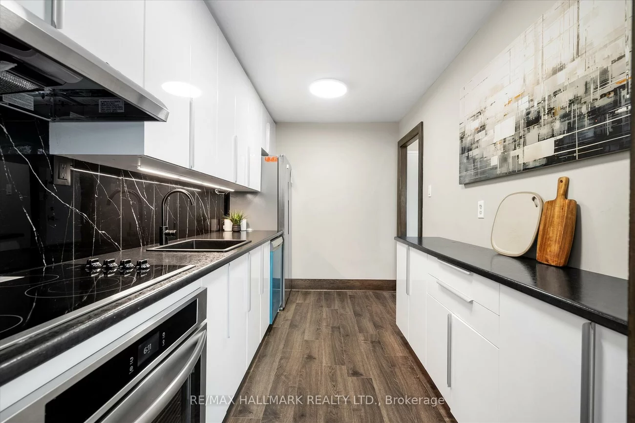 16, Elgin, Thornhill, Markham