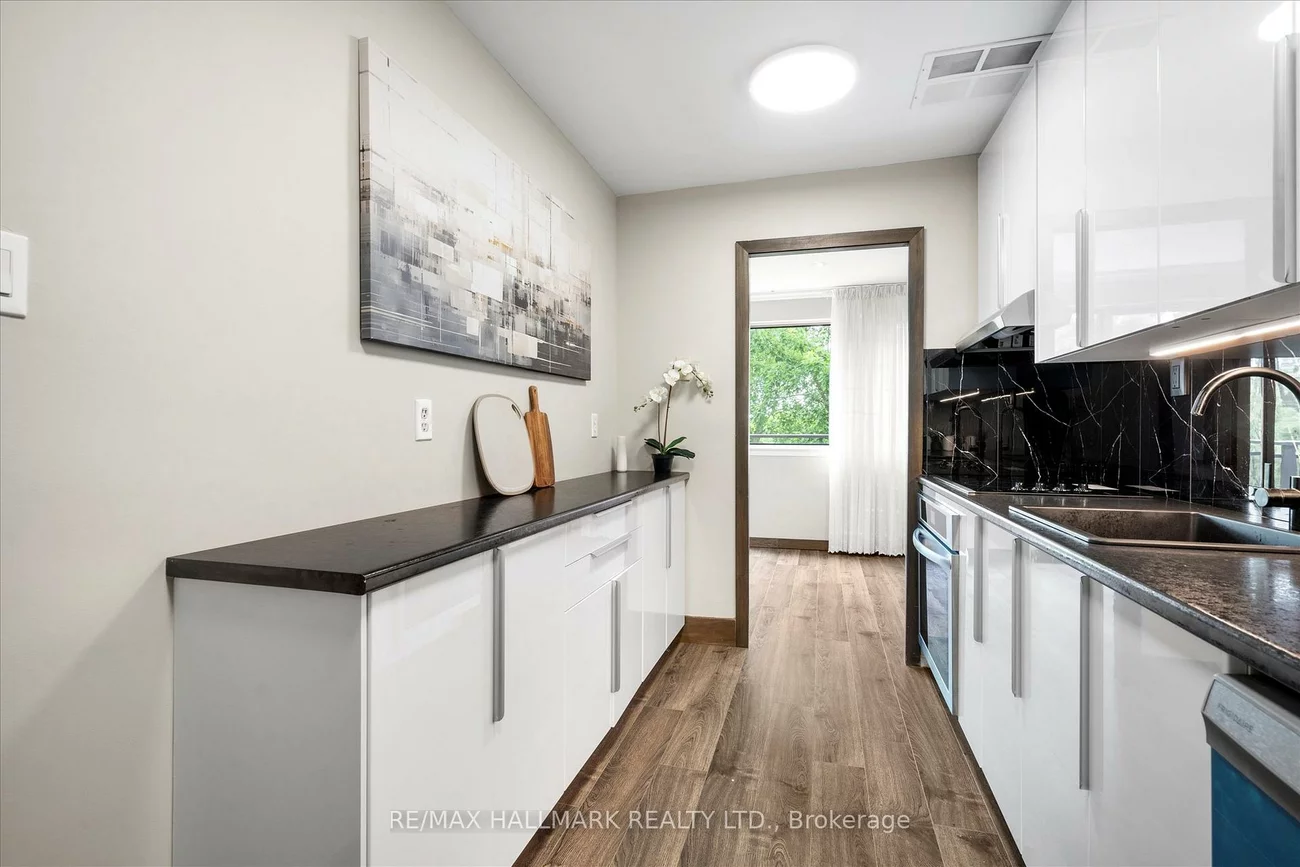 16, Elgin, Thornhill, Markham