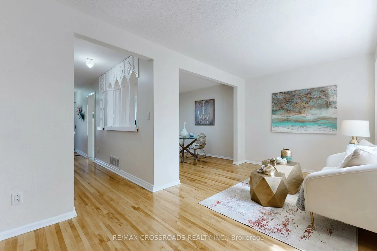 27, The Carriage, Royal Orchard, Markham