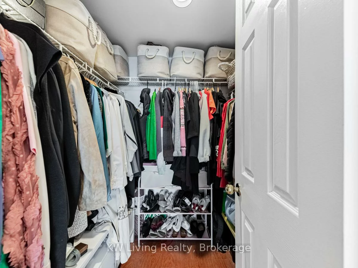 7825, Bayview, Aileen-Willowbrook, Markham