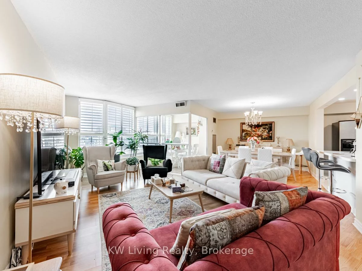 7825, Bayview, Aileen-Willowbrook, Markham