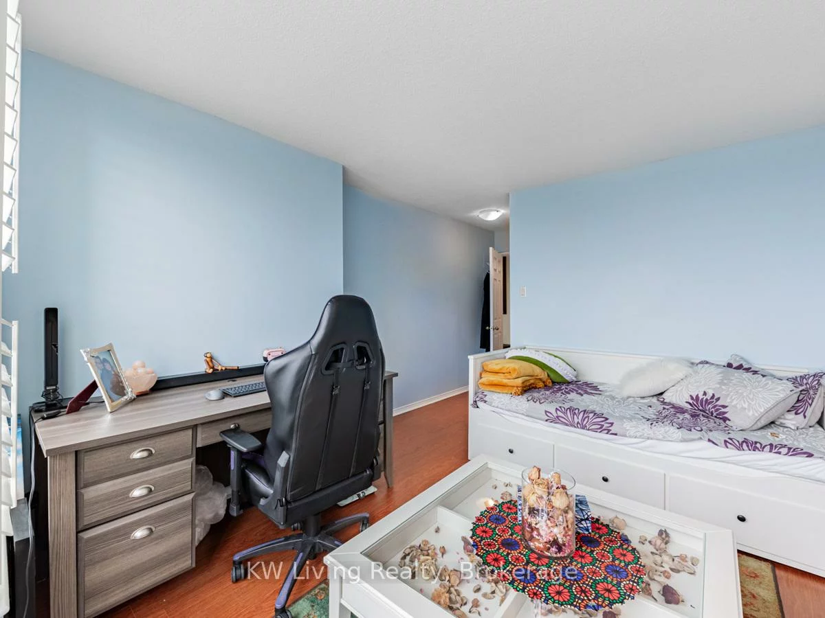 7825, Bayview, Aileen-Willowbrook, Markham
