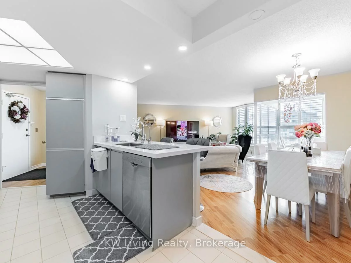 7825, Bayview, Aileen-Willowbrook, Markham