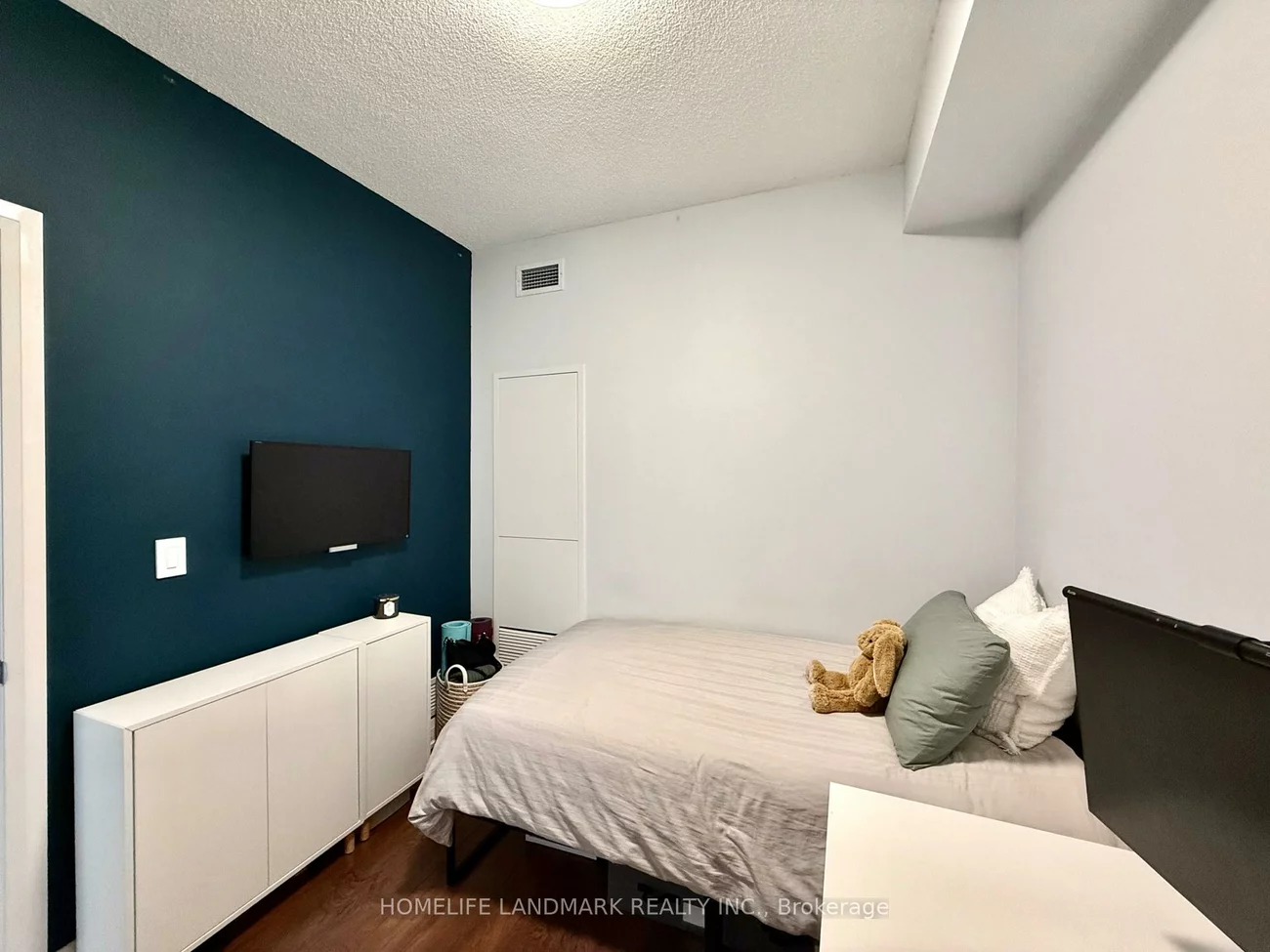 28, Uptown, Unionville, Markham