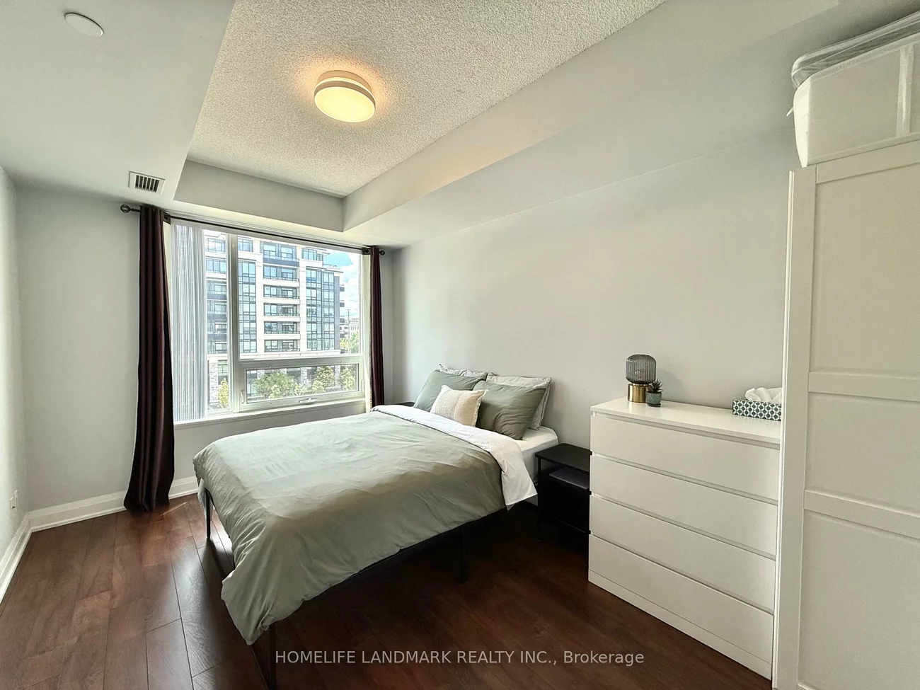 28, Uptown, Unionville, Markham