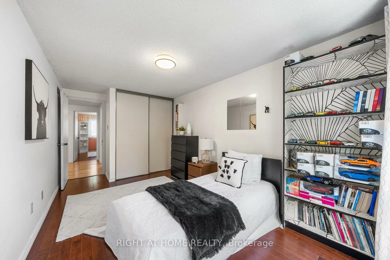 8, Kindale, Thornhill, Markham