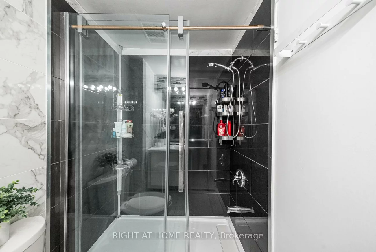 8, Kindale, Thornhill, Markham