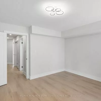 21, Galleria, Commerce Valley, Markham