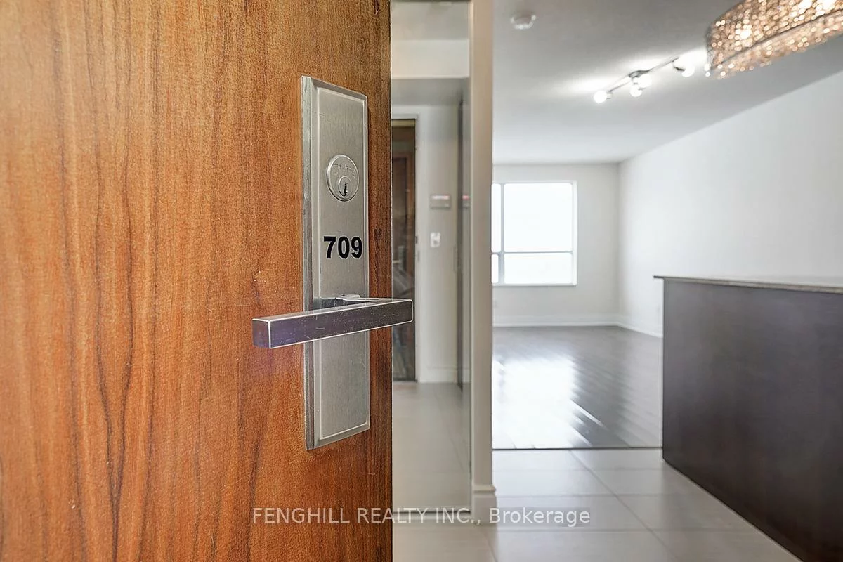 37, Galleria, Commerce Valley, Markham