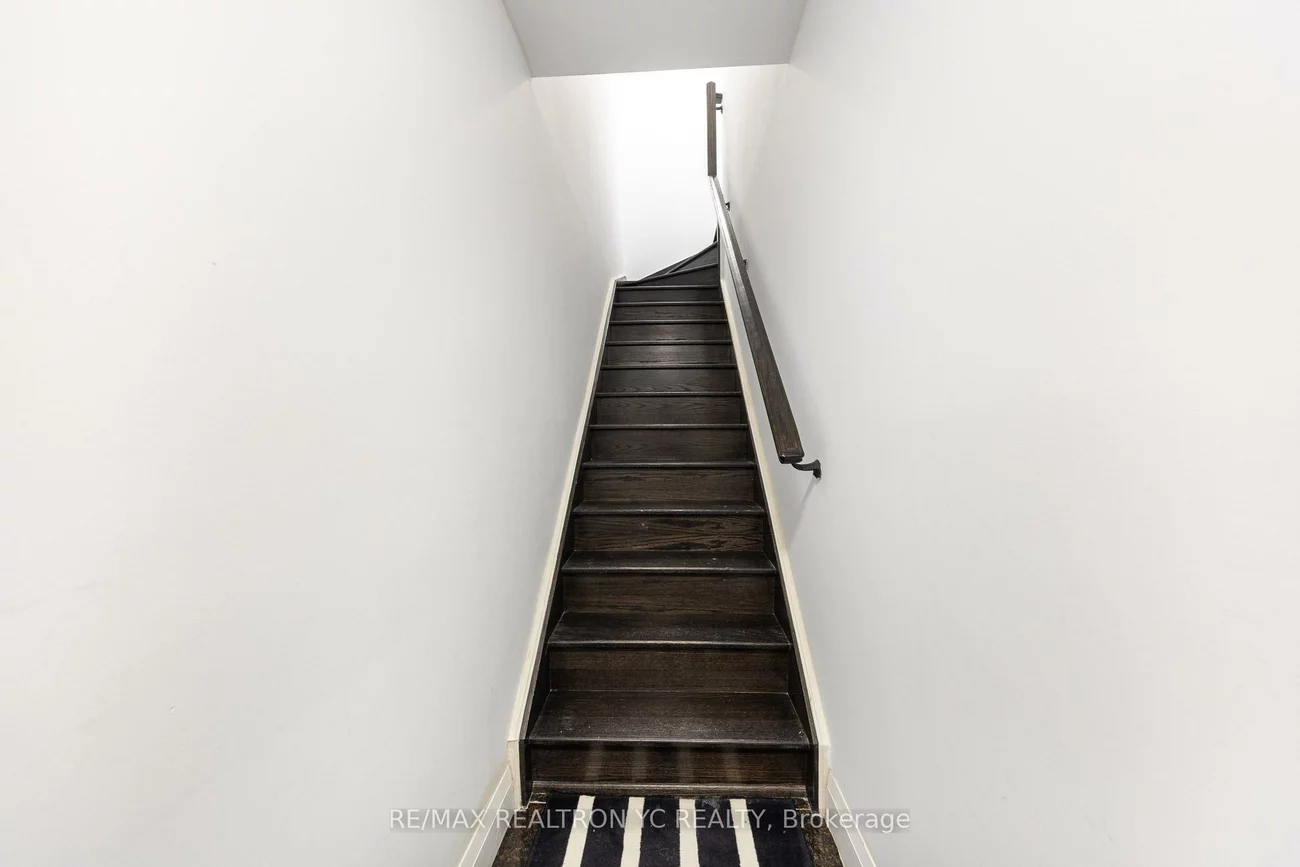 322, John, Aileen-Willowbrook, Markham