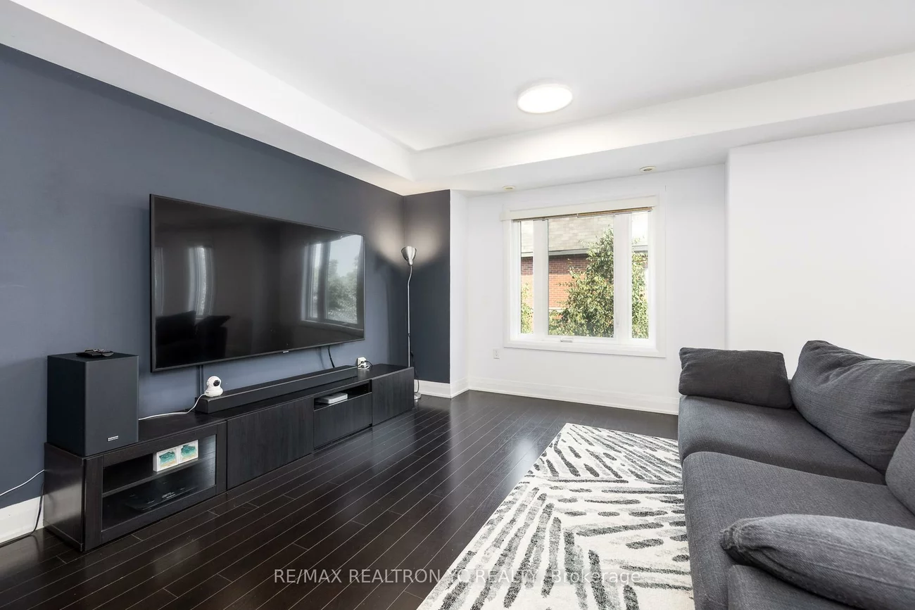 322, John, Aileen-Willowbrook, Markham