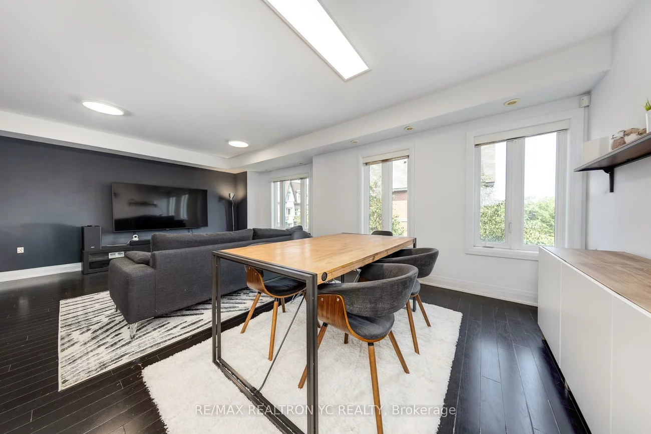 322, John, Aileen-Willowbrook, Markham