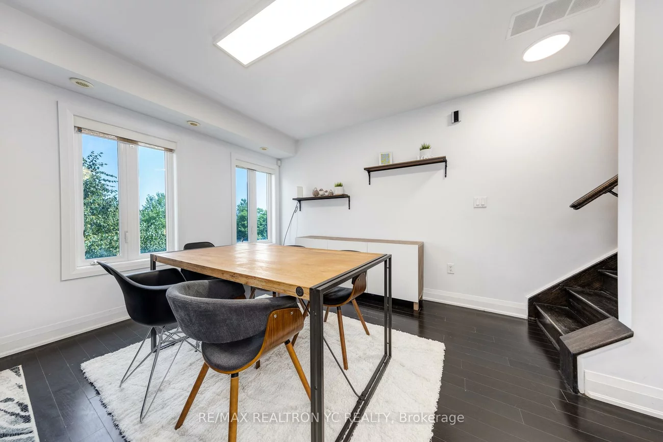 322, John, Aileen-Willowbrook, Markham