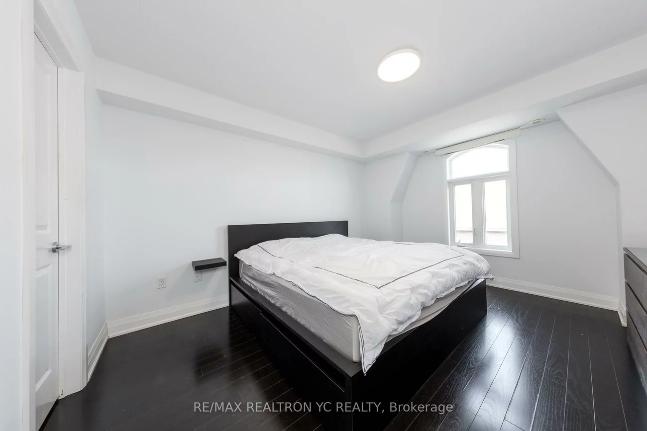 322, John, Aileen-Willowbrook, Markham