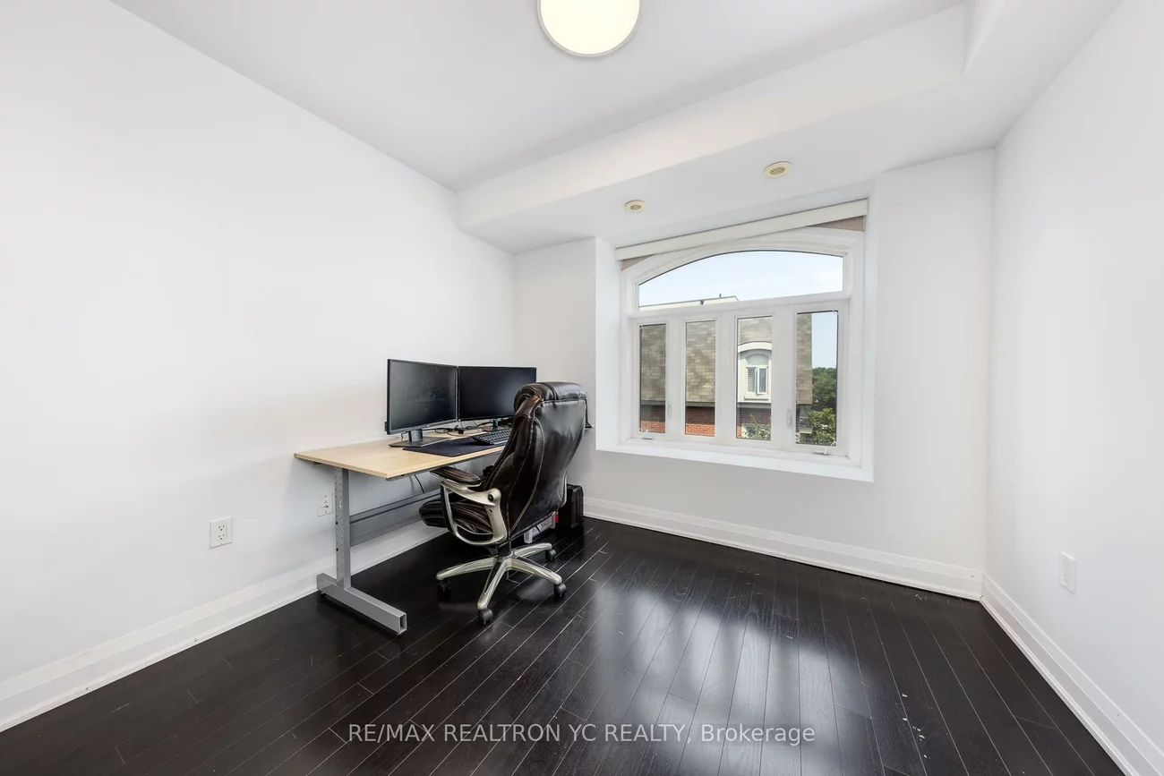 322, John, Aileen-Willowbrook, Markham