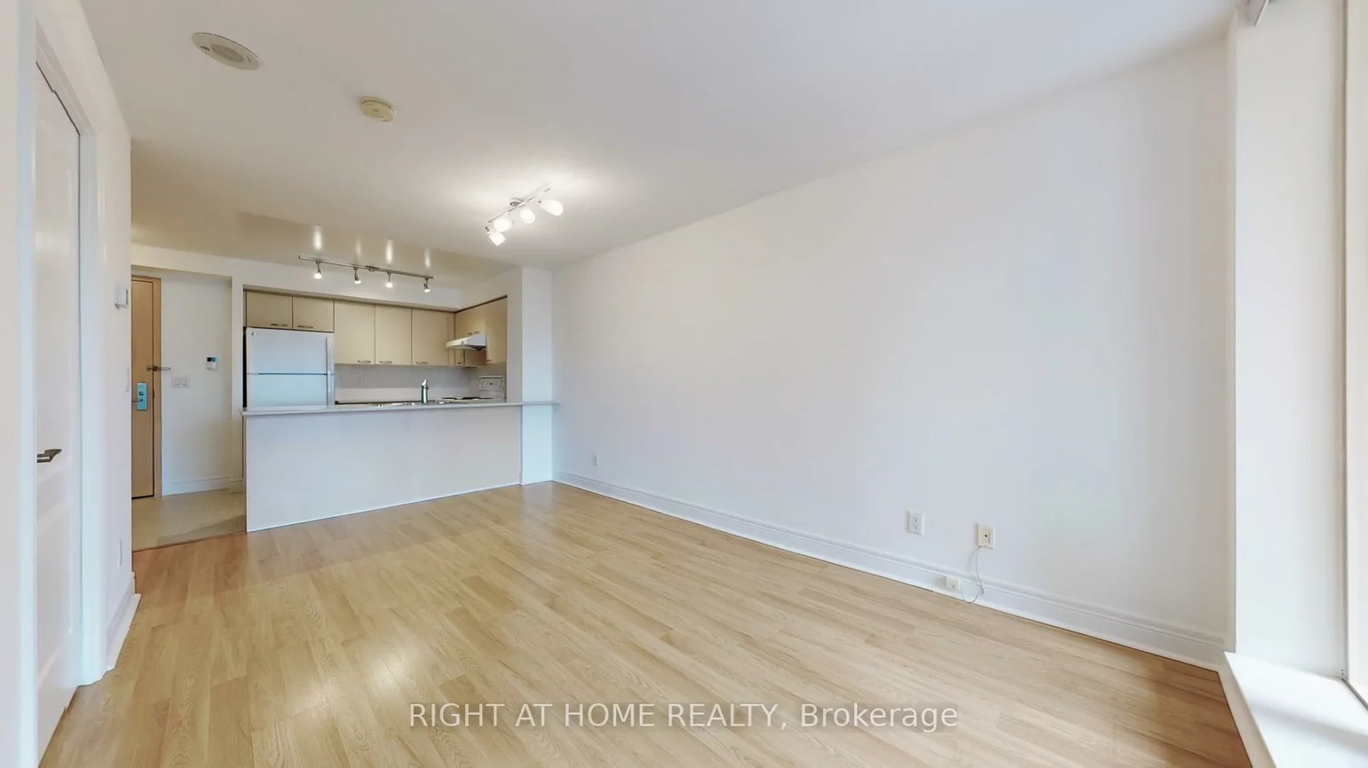 48, Suncrest, Commerce Valley, Markham