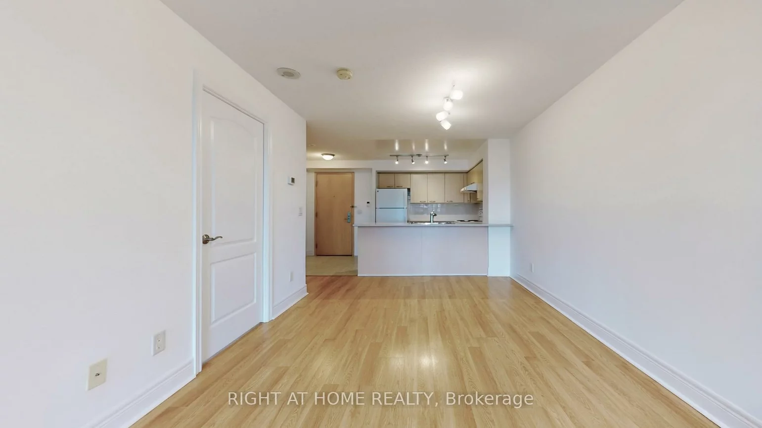 48, Suncrest, Commerce Valley, Markham