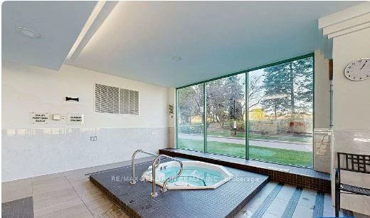 7905, Bayview, Aileen-Willowbrook, Markham
