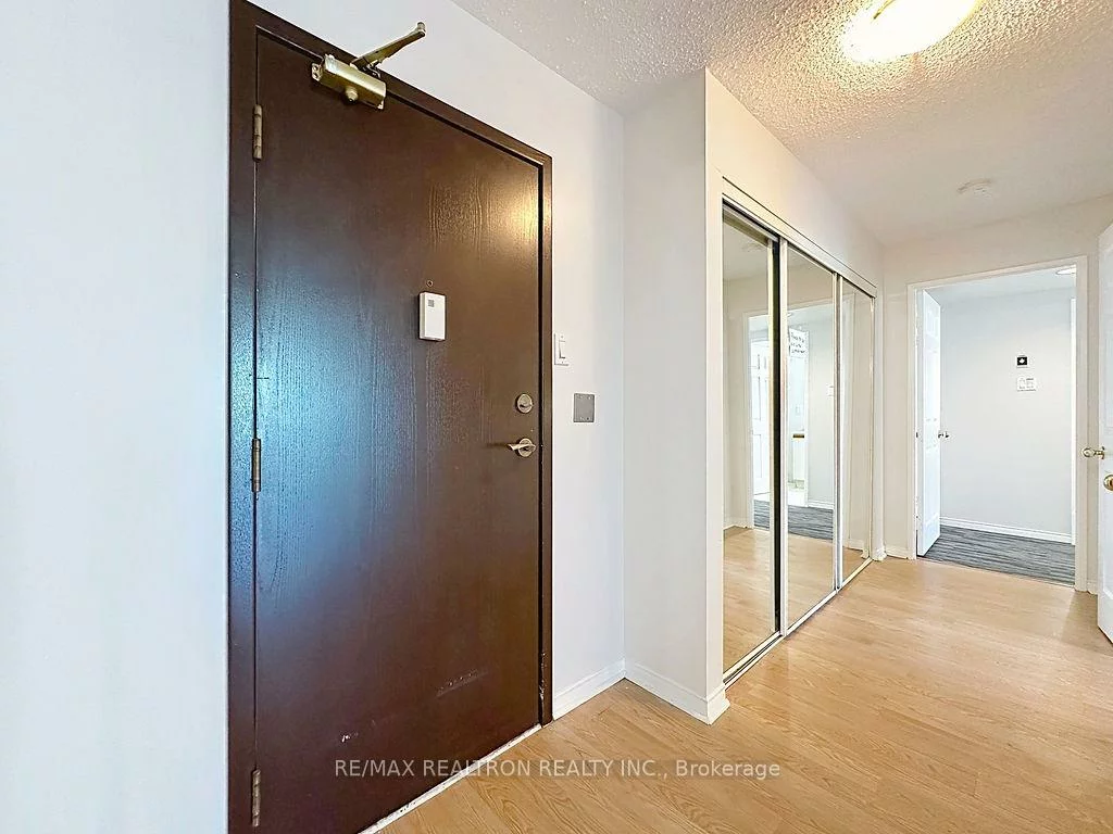 7905, Bayview, Aileen-Willowbrook, Markham